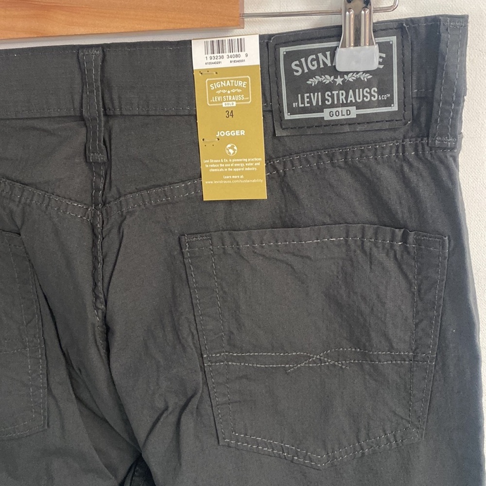 (B51) Levi’s Signature Men’s Joggers Black Flex Light Weight Gold Edition, Sz 34 - Picture 7 of 12